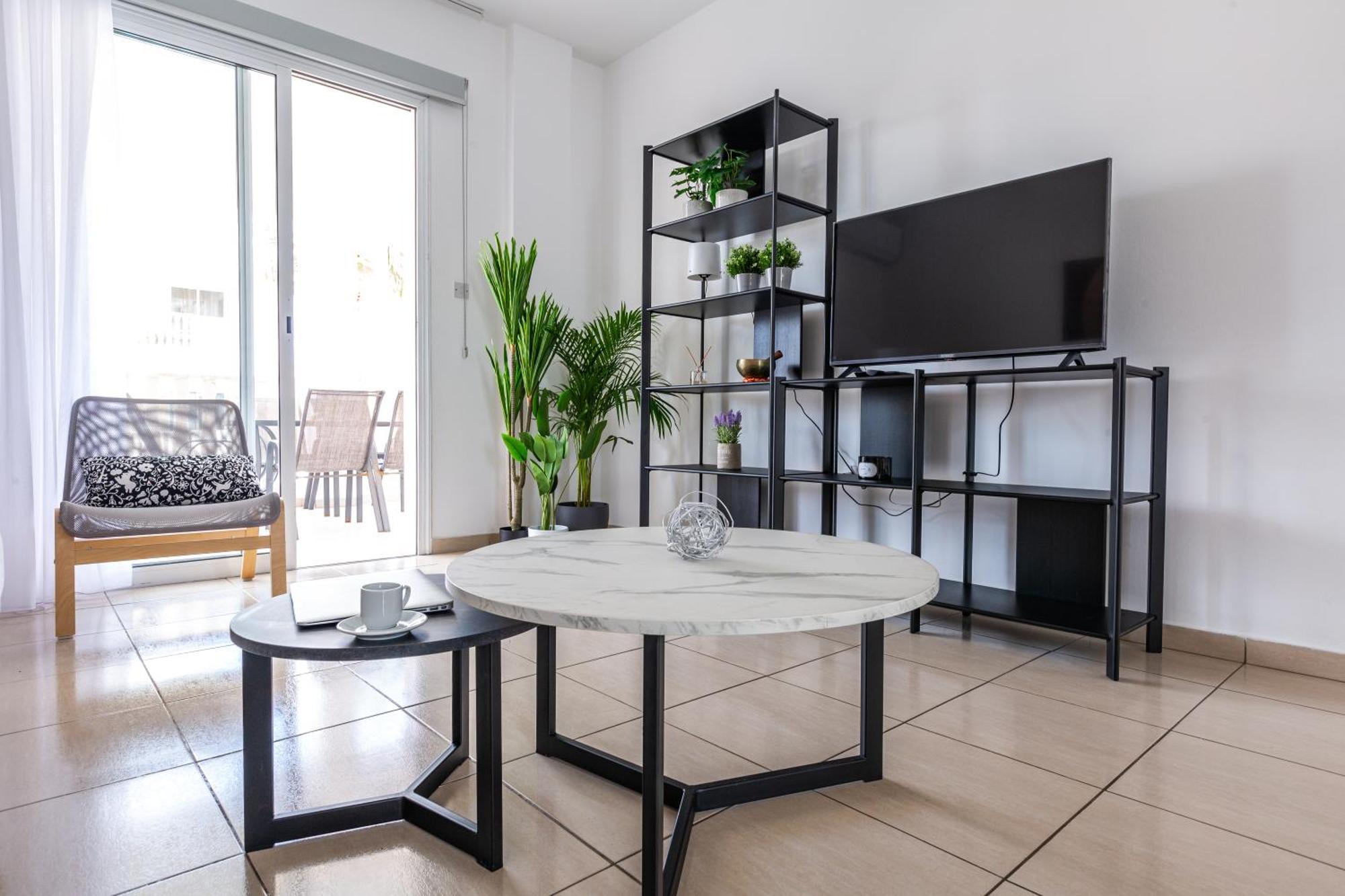 Beautiful 2 Bed Apartment In Paphos Cyprus מראה חיצוני תמונה