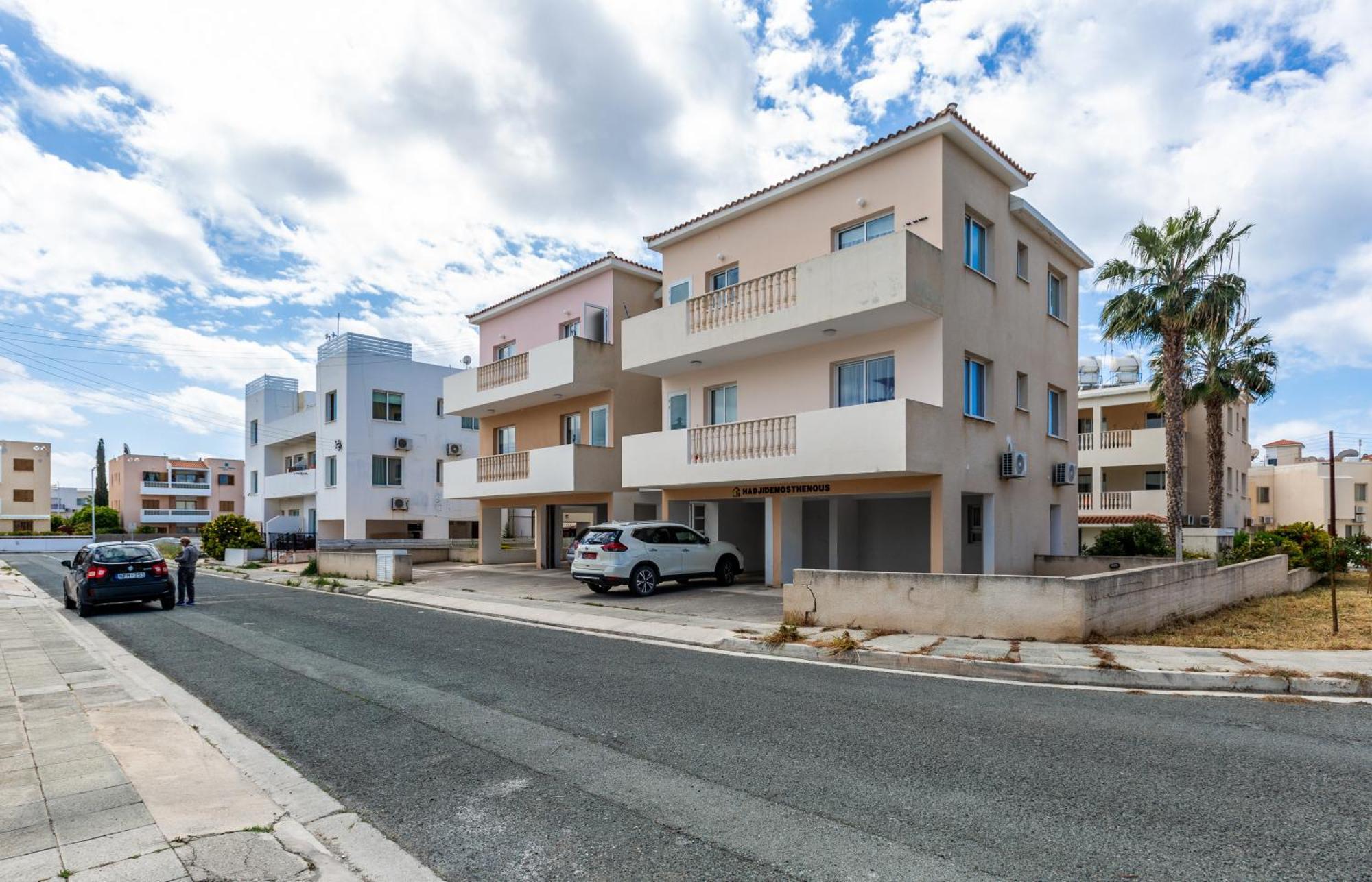 Beautiful 2 Bed Apartment In Paphos Cyprus מראה חיצוני תמונה