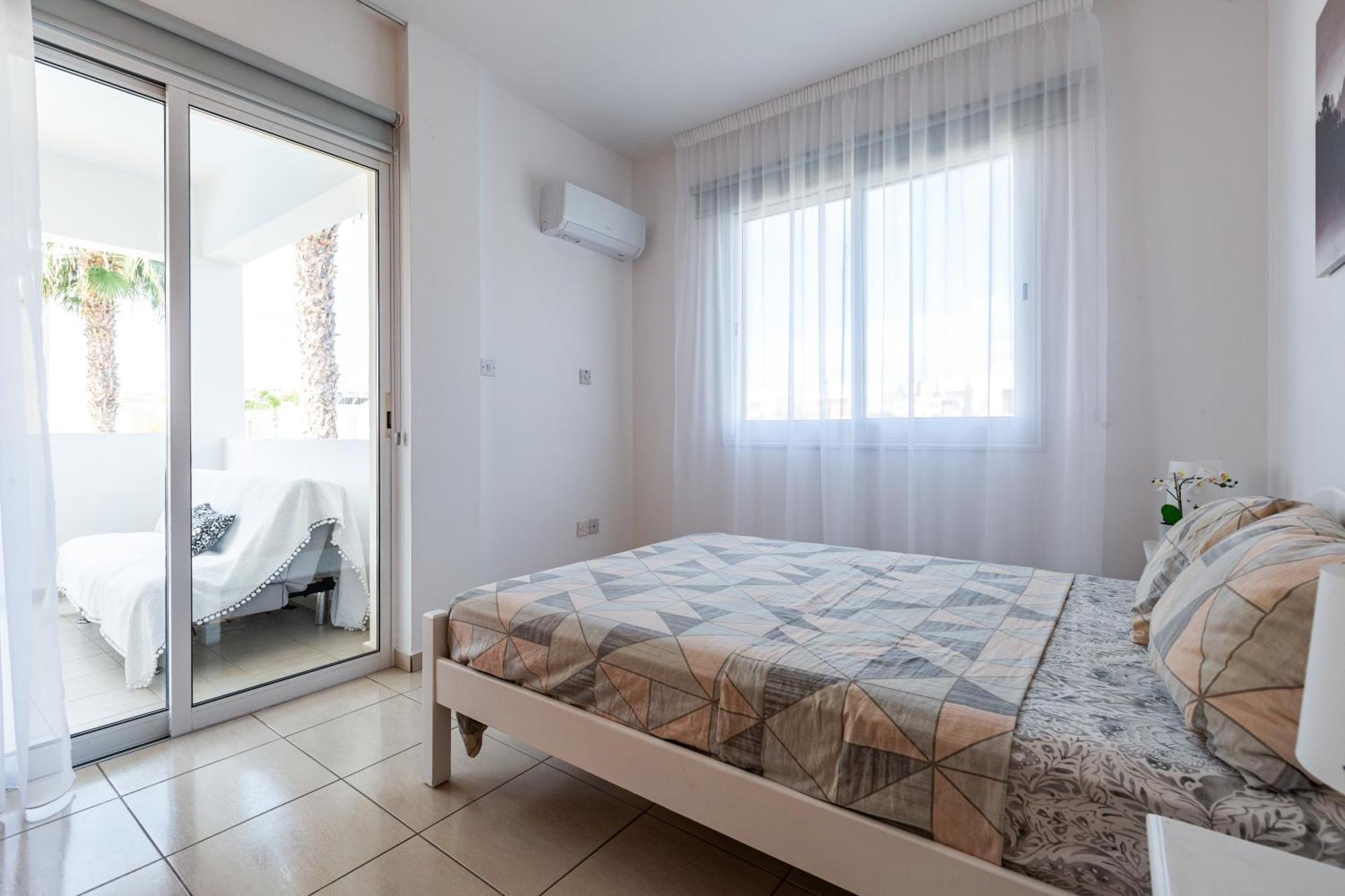 Beautiful 2 Bed Apartment In Paphos Cyprus מראה חיצוני תמונה