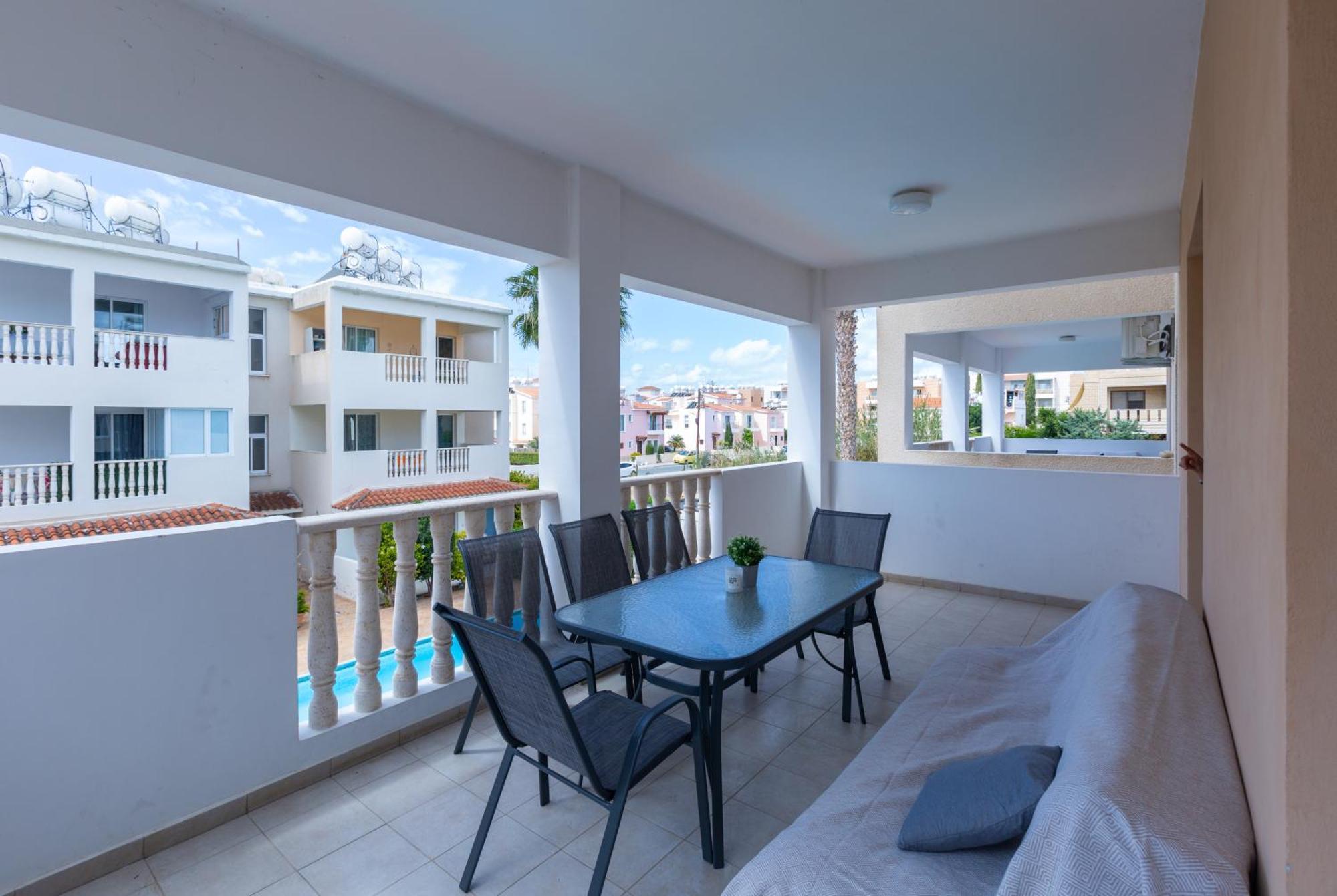 Beautiful 2 Bed Apartment In Paphos Cyprus מראה חיצוני תמונה